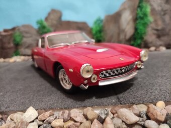 Prodám model 1:18 Ferrari 250GT Berlinetta Lusso - 2