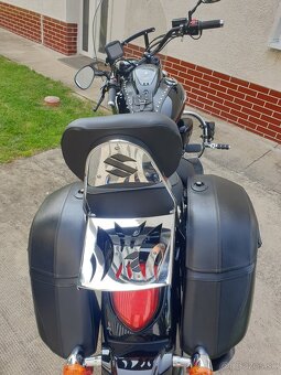 Suzuki intruder 800c - 2