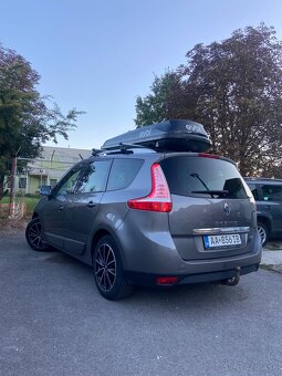 Renault Grand scénic III 1.5 dCi K9K - 2