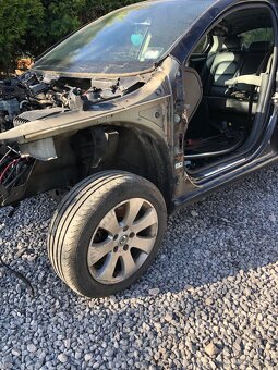 Rozpredám Superb 2 Facelift - 2