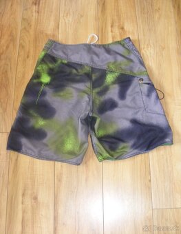 Pánske šortky a juniorské tričko DC - 2