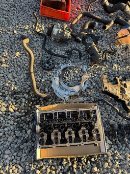 Rozpredám motor 2.0 TDI 103kw BKD - 2