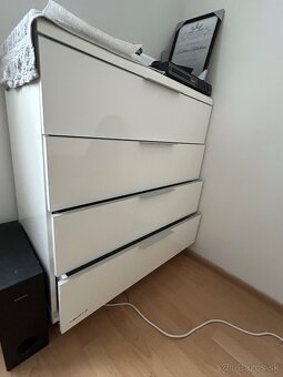 Komoda biela leskla - 2