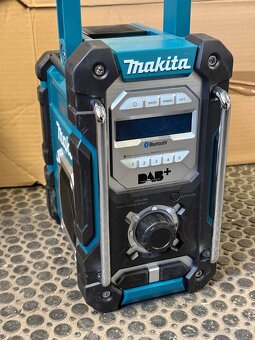AKU rádio Makita - 2