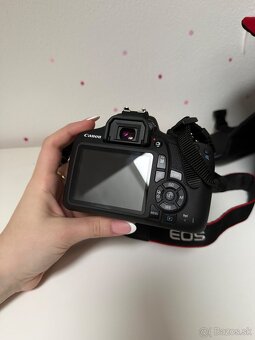Canon EOS 2000D - 2