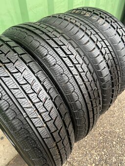 Zimné pneumatiky Nexen 185/60R16 - 2