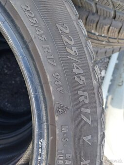 225/45R17 - 2