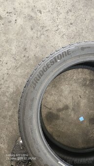 Bridgestone 225/45 R18 - 2