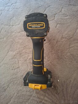 Dewalt - 2