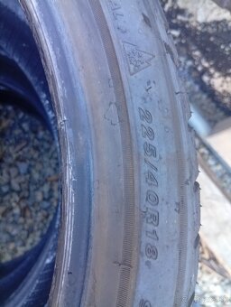 Zimné pneu 225/40 R18 - 2