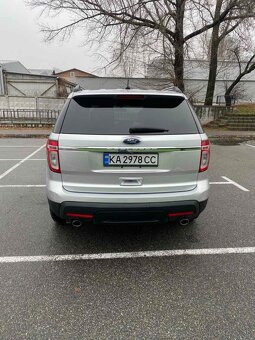 Predám Ford Explorer XLT - 2