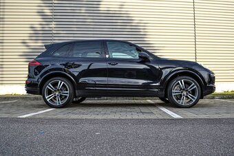 Porsche Cayenne Diesel Platinum Edition II FL - 2