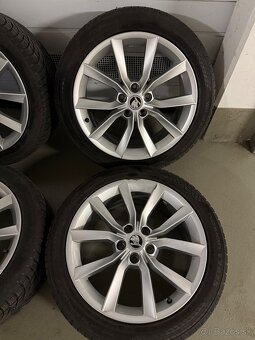 5x113 org. SKODA MODUS SUPERB 3 235/45 r18 NOKIAN - 2