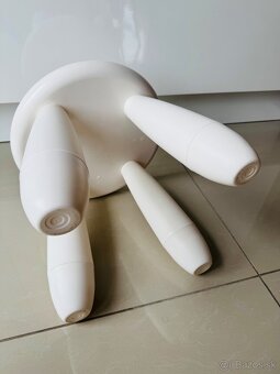 Biela stolička Ikea Malm - 2