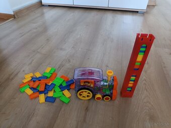 Lokomotíva - domino 80ks - 2
