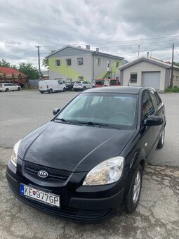 Kia Rio. 1.4 benzin - 2