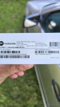 Predám Motorola edge 60 pro 12gb 512gb - 2