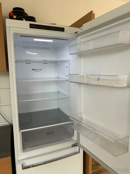 Predám chladničku s mrazničkou - 2