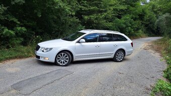 Rezervovane Škoda Superb Combi 2.0 TDI CR Comfort 170k DSG - 2