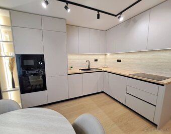 Dizajnový byt 40 m² – investícia s charakterom a atmosférou - 2