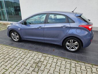Hyundai i30 CW 1.6i CRDi 16V - 2