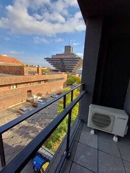 Ponúka na predaj 2 izb. apartmán, ul. Zilinska, Bratislava I - 2