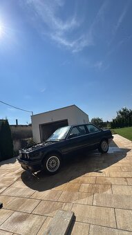 Bmw e30 320i - 2