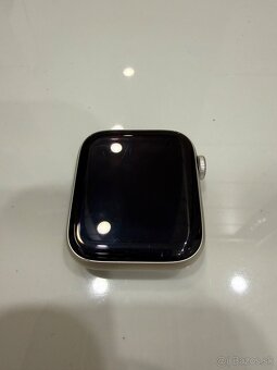 Apple Watch SE 2. generácia 44 mm - 2