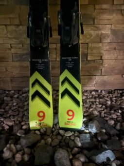 Predám lyže Völkl Racetiger JR PRO 130cm - 2