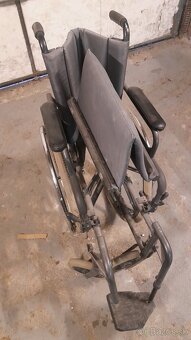 Darujem invalidný vozík . - 2