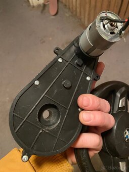 Elektro motor s prevodovkou - 2