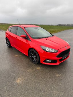 Ford Focus ST - 2