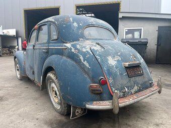 Skoda 1102 Tudor 4 dverový  rok výroby 1952 50 000km - 2