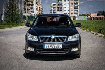 Škoda Octavia Combi 2.0 TDI Elegance, Po servise, nelakované - 2