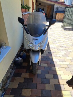 Piaggio x8 - 2