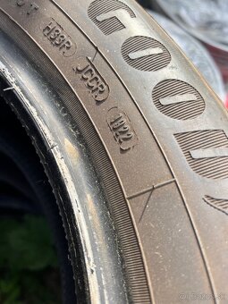 LETNÉ 215/55 R17 - 2