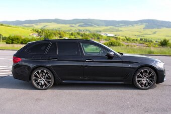 BMW Rad 5 Touring 520d A/T, HUD, 360 kamera, Nebúrané - 2