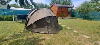 giant fishing bivak - 2