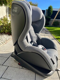 BRITAX RÖMER TRIFIX 2 i-SIZE/76-105cm,do22kg/ - 2