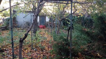 Na predaj rodinný dom Bratislava – na kompletnú rekonštrukci - 2