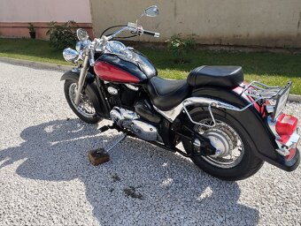Suzuki VL 800 Volusia - 2