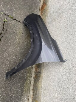 Hyundai Santa Fe IV ľavý predny blatnik - 2