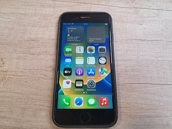 IPhone 8 dobrom stave - 2