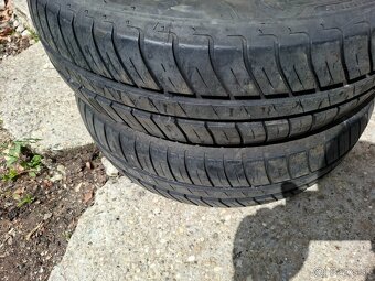 2xpneu Dunlop 165/70 r14  Rok 2018  Vzor 6mm  Cena 30eur - 2
