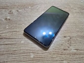 Samsung A31 128gb v super stave na displeji nosene ochranne - 2