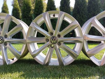R17 Origo - VW Passat B8 - 2