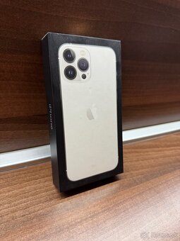 Predám IPhone 13 Pro Max 128 GB Silver - 2