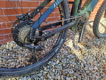Haibike Alltrail 4 Matte Green/Gold Blue celoodpružený elekt - 2
