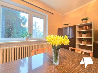 REZERVOVANÝ-  5-izbový rodinný dom Šurianky s veľkým pozemko - 2