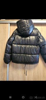 Bunda cierna, nova - 2